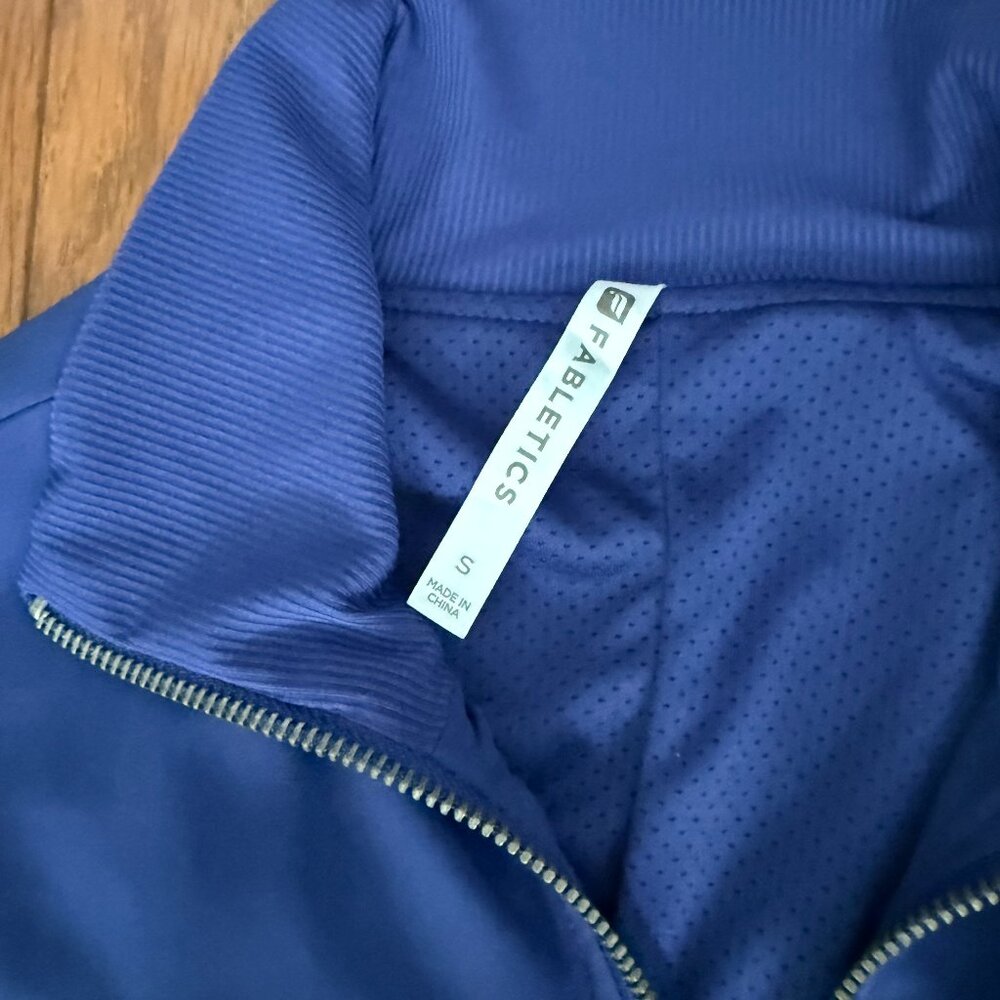 Fabletics Windbreaker/Jacket - Picture 2 of 2